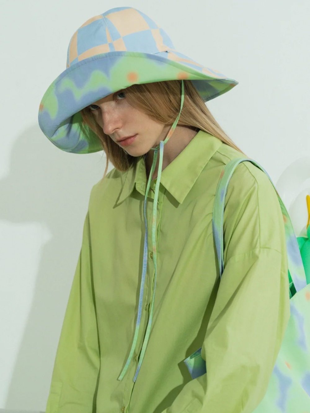 Lost pattern reversible bucket hat